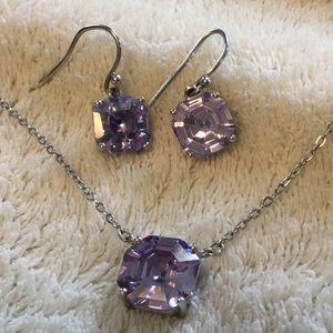 Earrings & necklace set